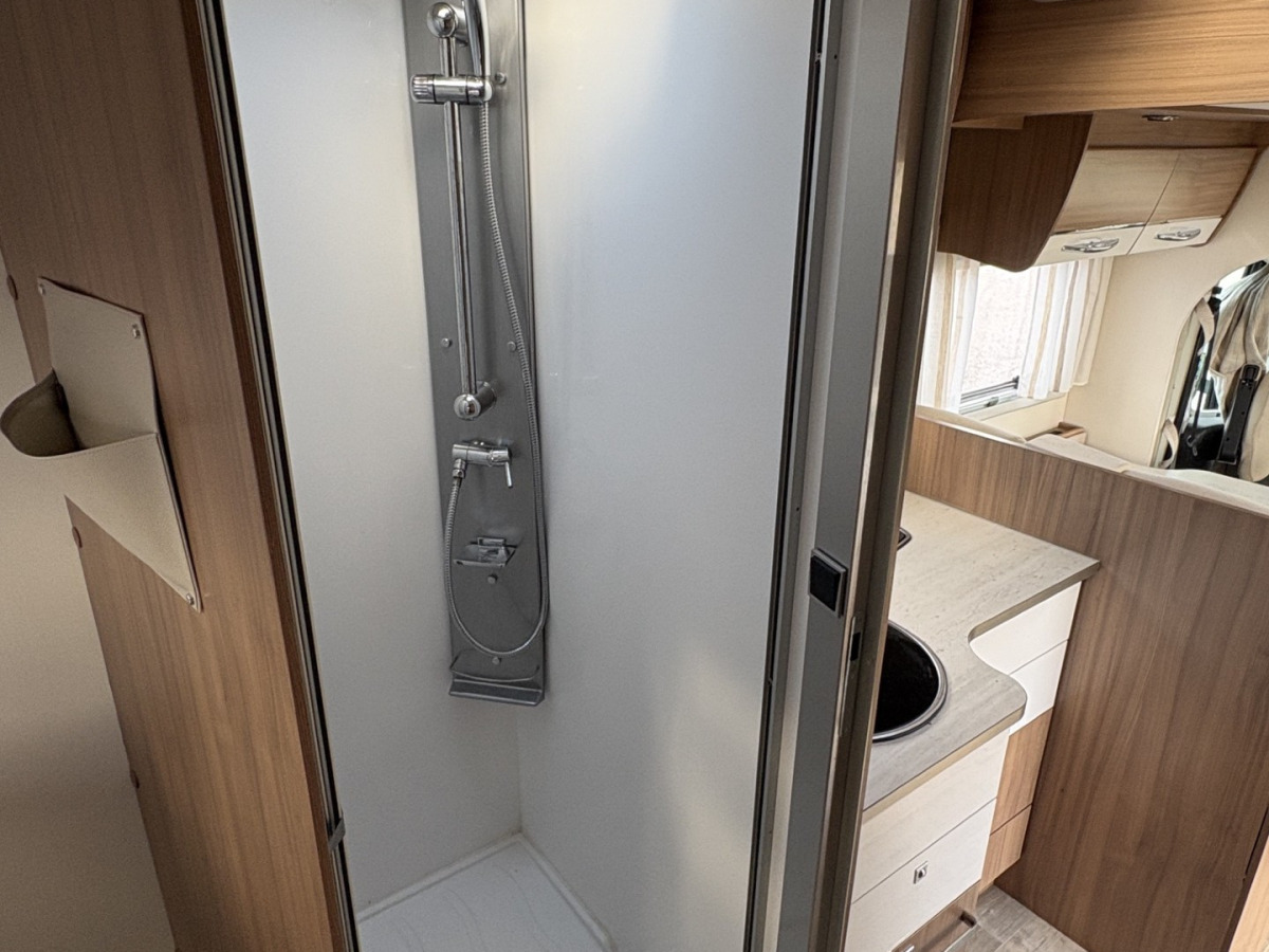 Pilote P746 C (Queensbed), bild 8 av 12