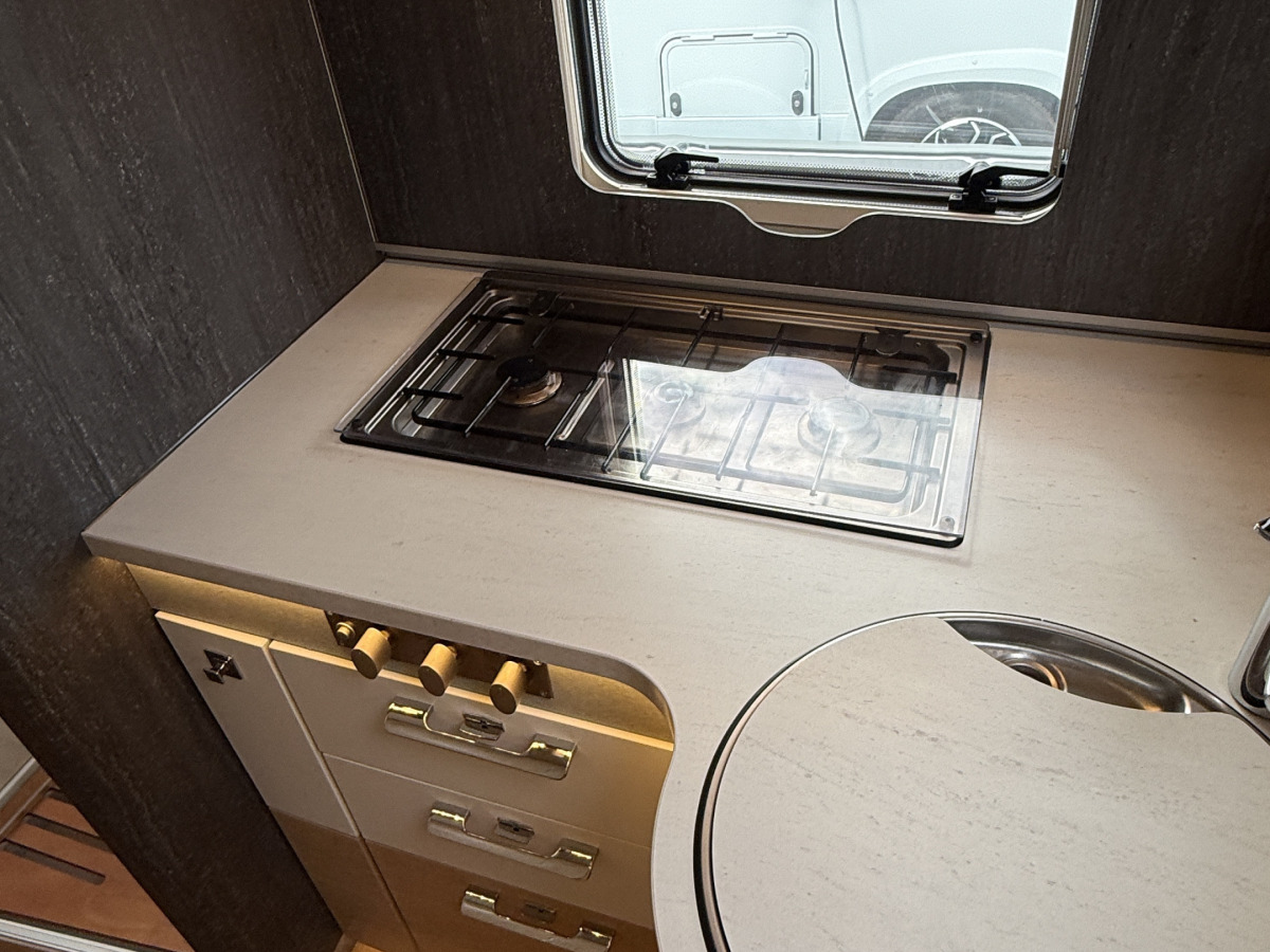 Hymer B 780 ML / AUTOMAT / ALDE / LÅNGBÄDDAR / MERCEDES, bild 12 av 28