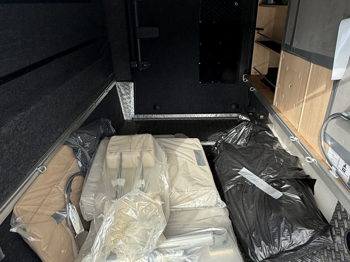 Hymer B 780 ML / AUTOMAT / ALDE / LÅNGBÄDDAR / MERCEDES, bild 26 av 28