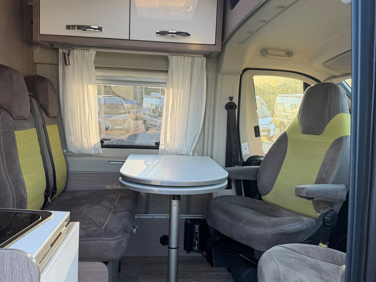 Pössl Roadcruiser 4800 mil All in pkt Solcell Luftfjädring, bild 6 av 12
