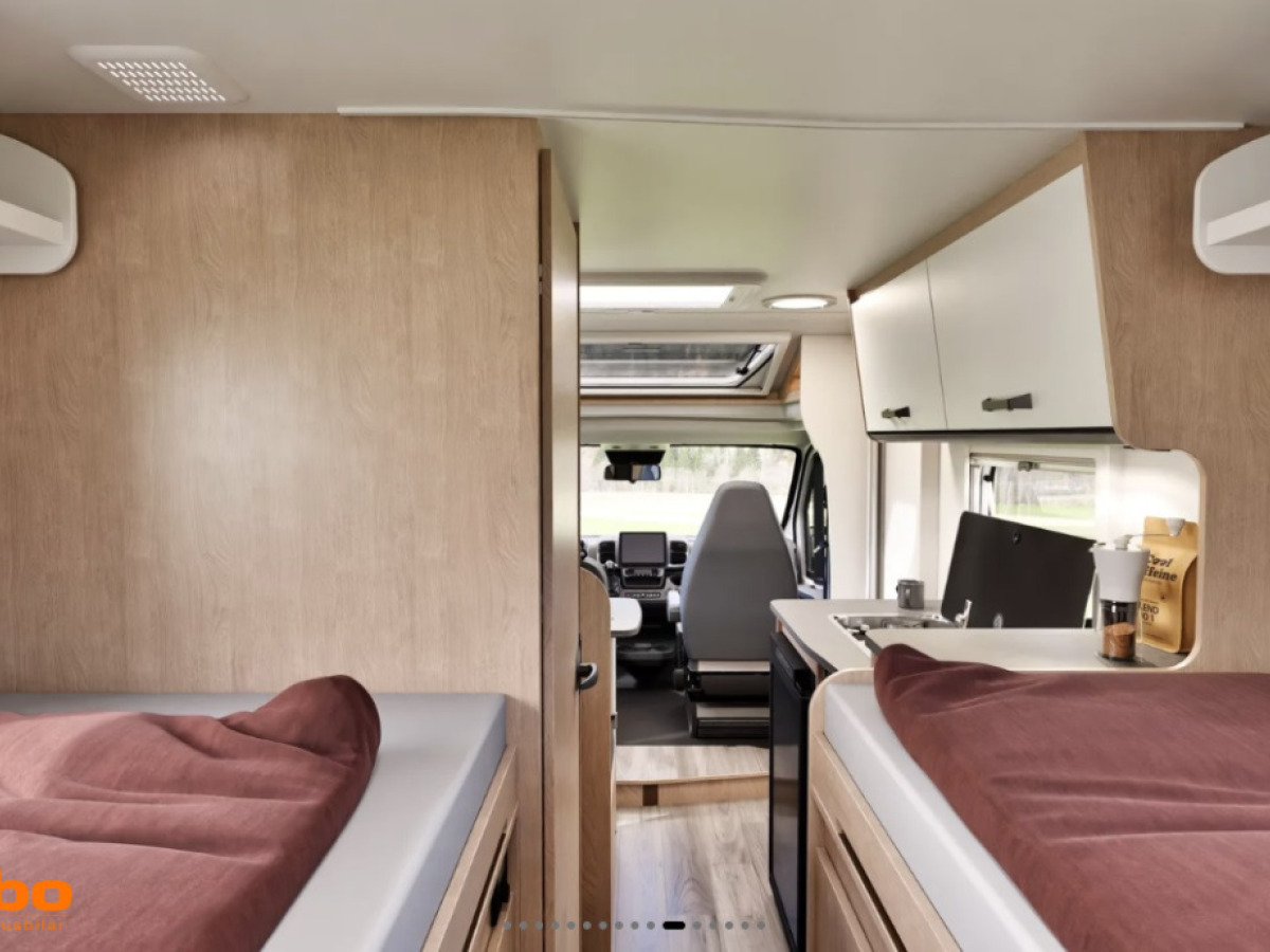 Sunlight Van V 66 Adventure, bild 2 av 3