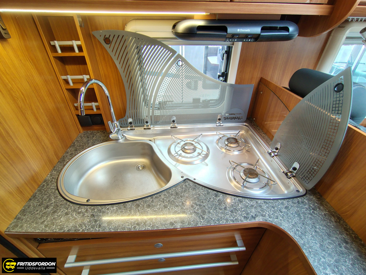 Dethleffs MAGIC EDITION, Hydrauliska stödben, Alde, Automat, bild 13 av 22