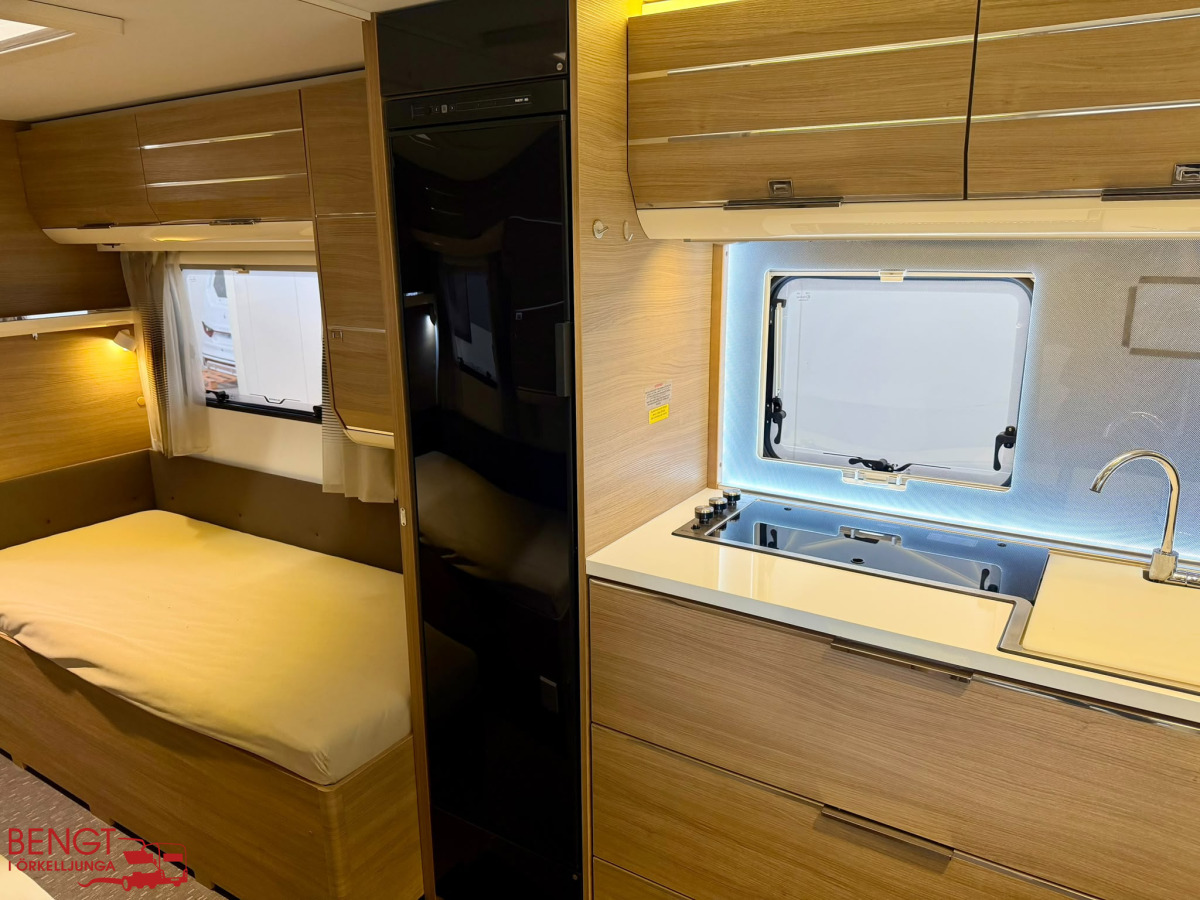 Adria ADORA 572 UT Långbäddar ALDE Lufttält, bild 14 av 22