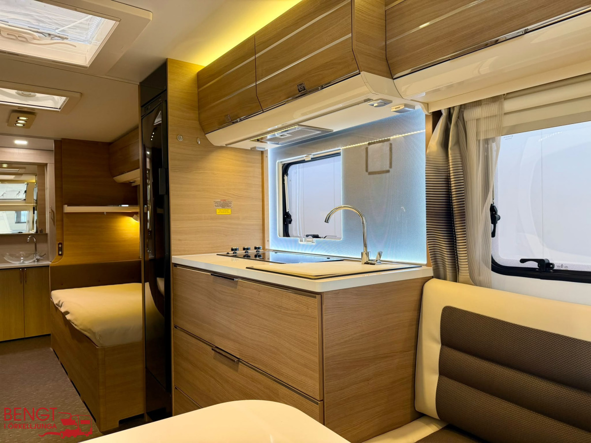 Adria ADORA 572 UT Långbäddar ALDE Lufttält, bild 17 av 22