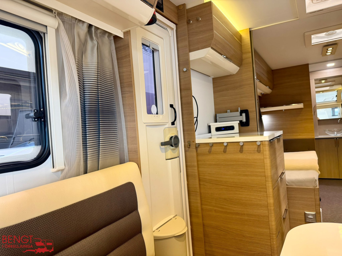 Adria ADORA 572 UT Långbäddar ALDE Lufttält, bild 18 av 22