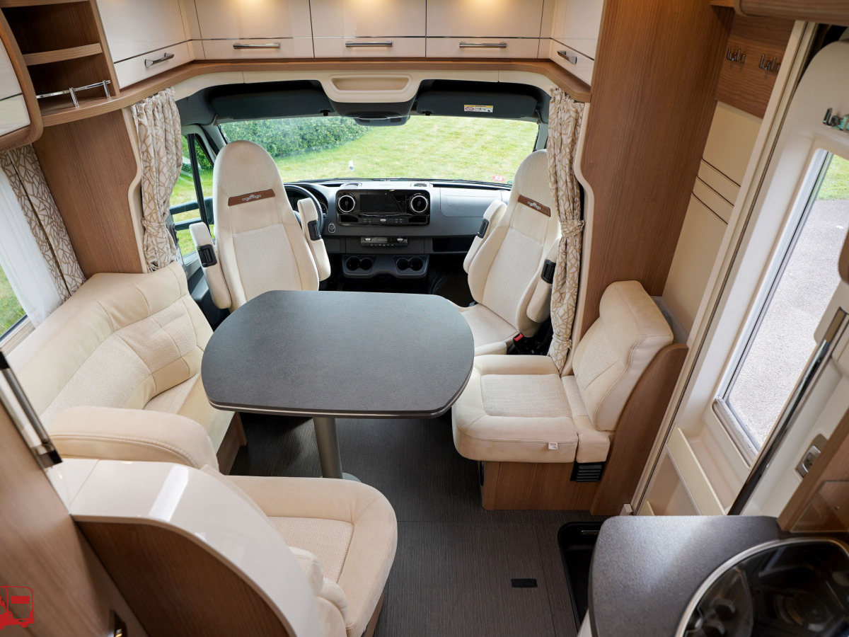 Carthago Tourer T 143 LE MERCEDES Automat, bild 5 av 42