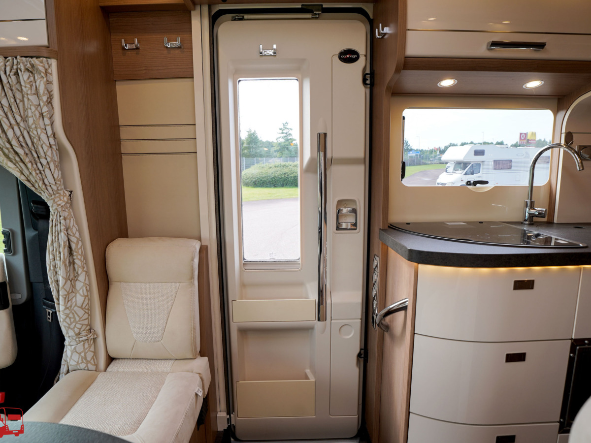 Carthago Tourer T 143 LE MERCEDES Automat, bild 37 av 42