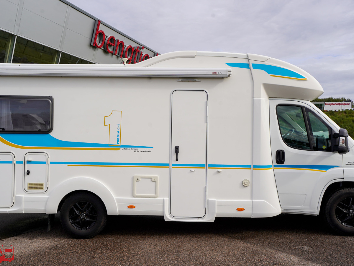 Eura Mobil PROFILA ONE 690 QB Queenbädd Taksäng, bild 24 av 43