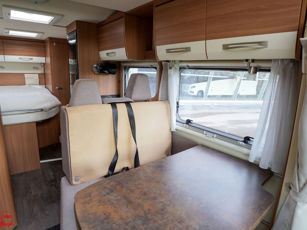Eura Mobil PROFILA ONE 690 QB Queenbädd Taksäng, bild 7 av 43