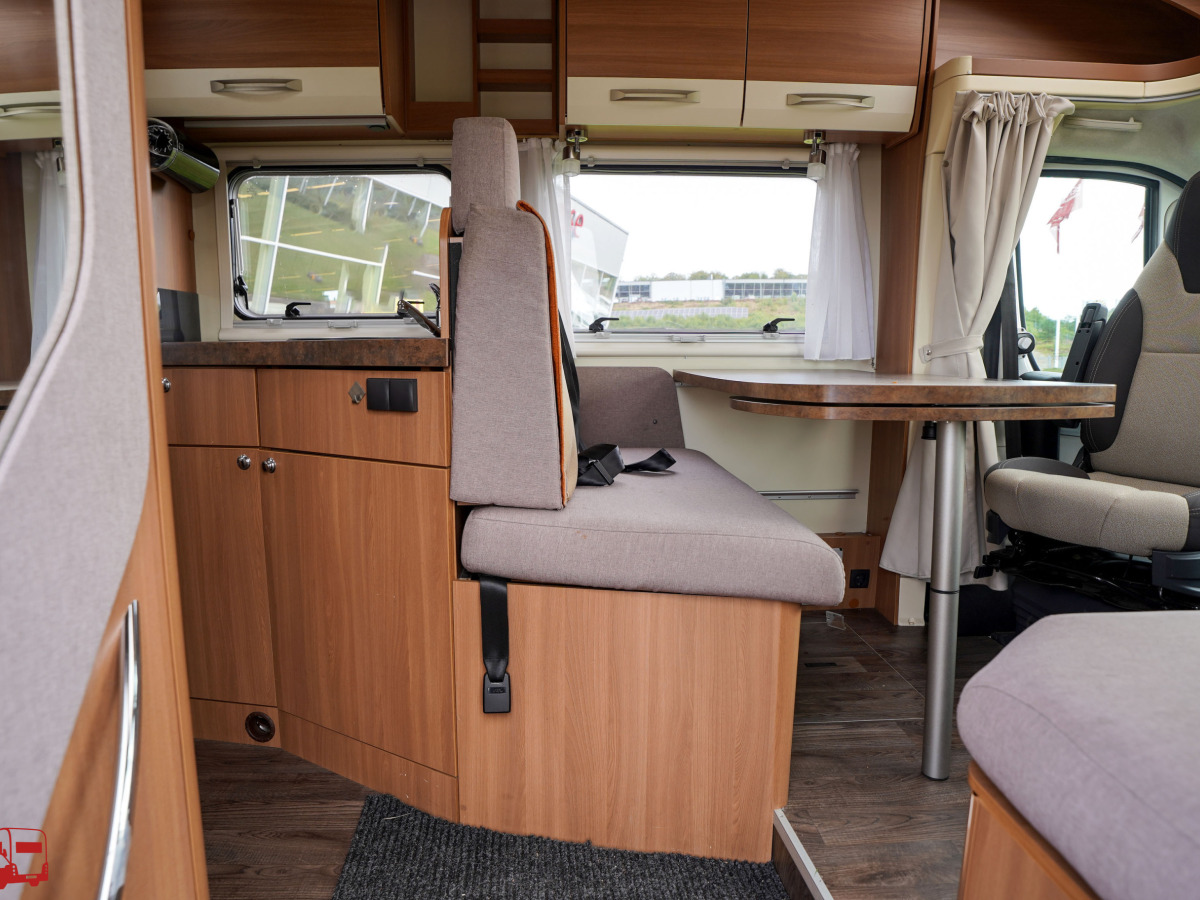 Eura Mobil PROFILA ONE 690 QB Queenbädd Taksäng, bild 28 av 43