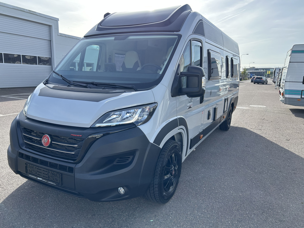 Challenger V217 Road Edition Långbäddar 160 hk, bild 1 av 22
