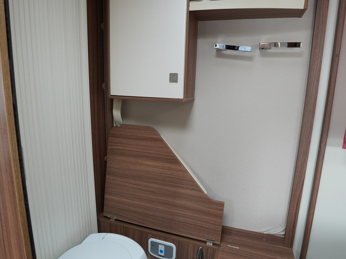 Eura Mobil IL 725 QB, bild 11 av 25