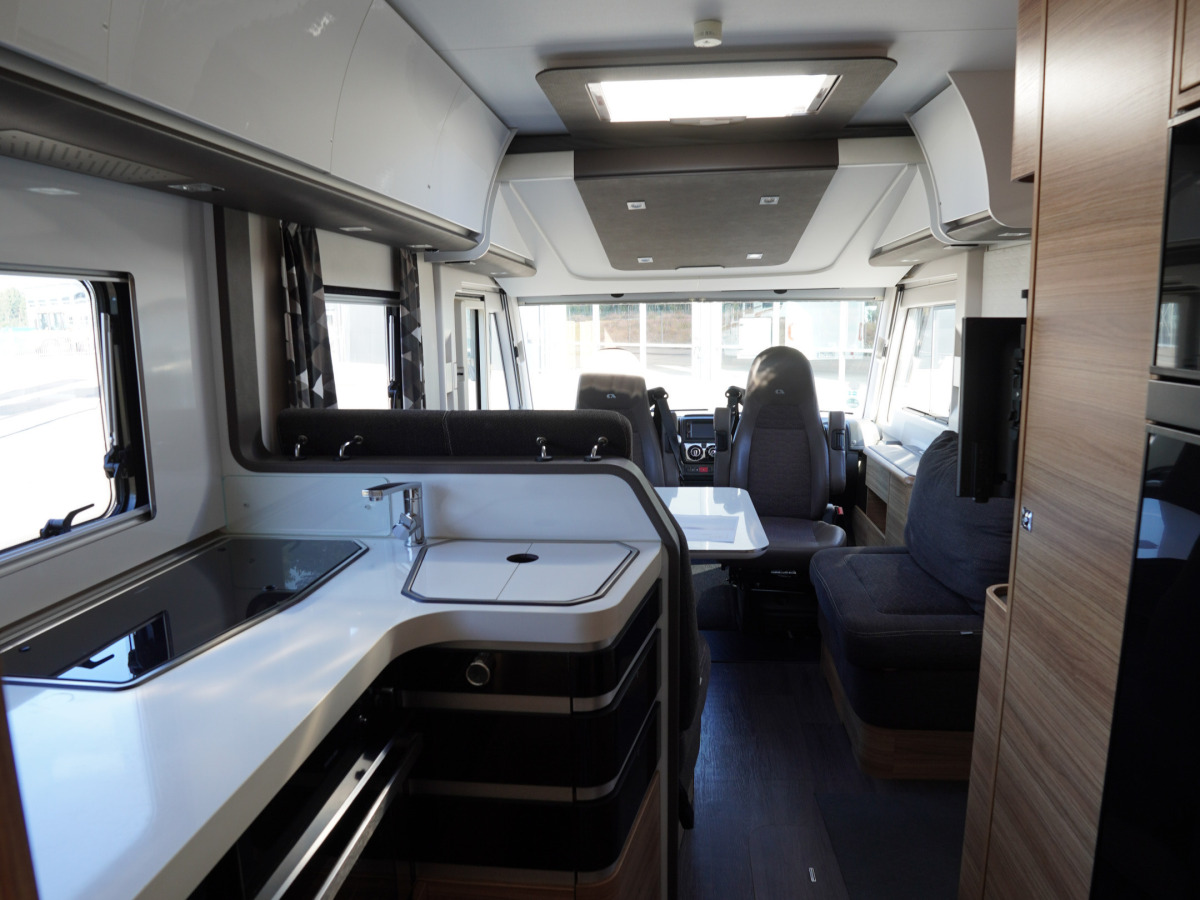 Adria SONIC SUPREME I 810SC 177hk Hydraulben Solcell, bild 14 av 30