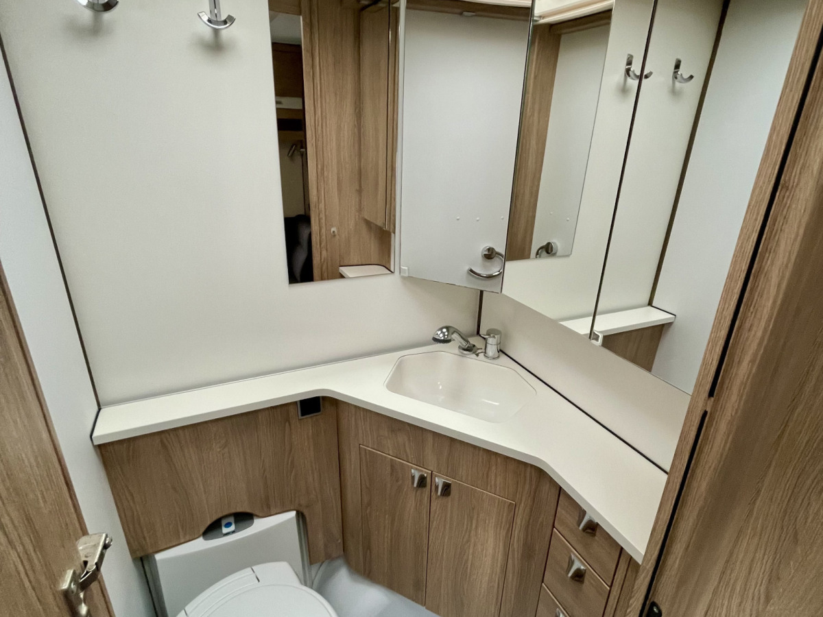 KABE CLASSIC 660GDL KS / ALDE / FÖRTÄLT / BARNKAMMARE / AC, bild 15 av 29
