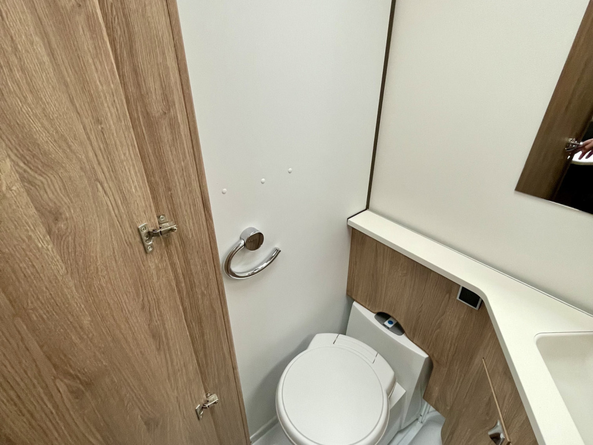 KABE CLASSIC 660GDL KS / ALDE / FÖRTÄLT / BARNKAMMARE / AC, bild 16 av 29