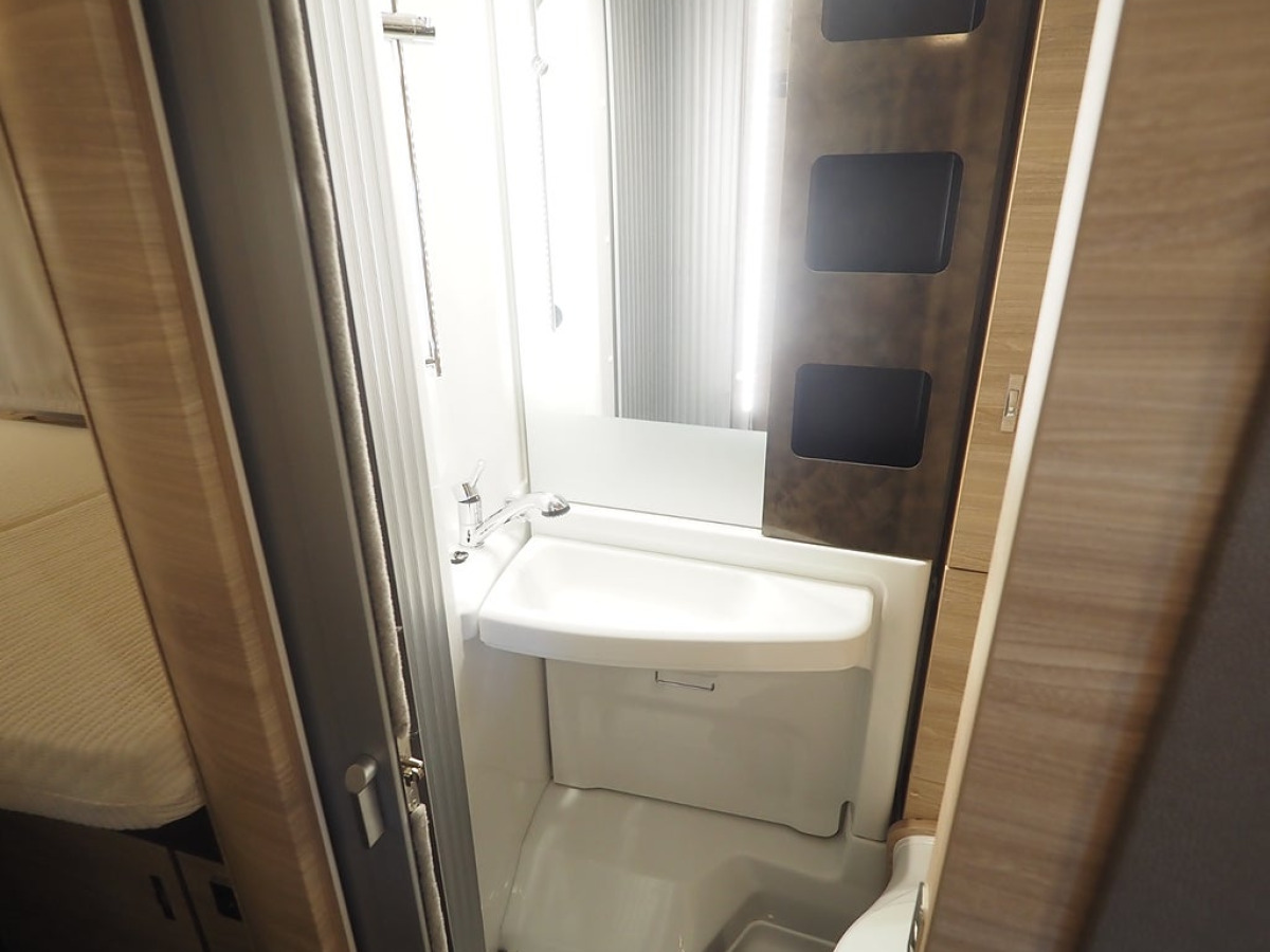 Knaus Van Ti Plus 650 MEG Platinum 4X4 I Diffspärr I Lucky Dog I ALDE, bild 12 av 29