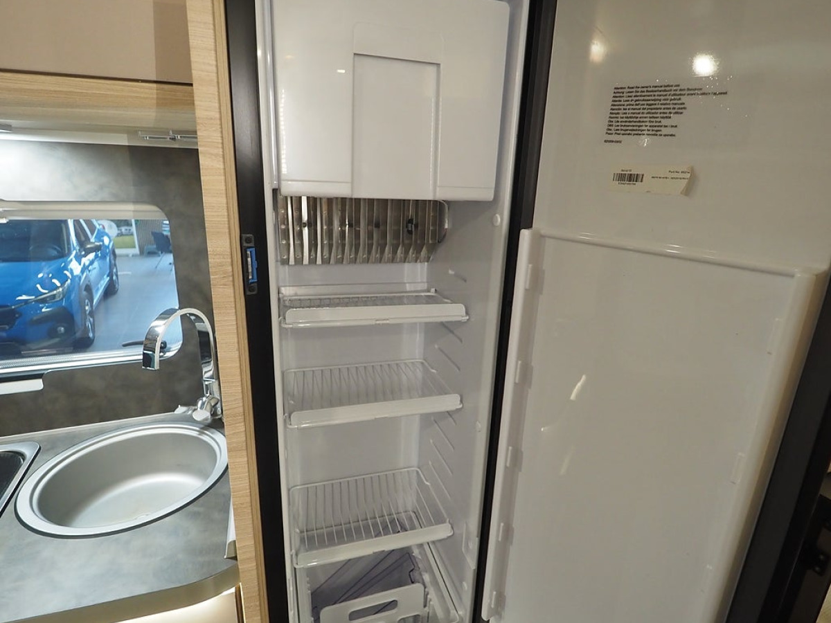 Knaus Van Ti Plus 650 MEG Platinum 4X4 I Diffspärr I Lucky Dog I ALDE, bild 18 av 29