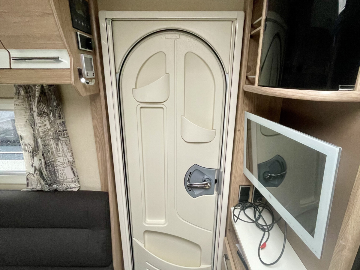 KABE CLASSIC 660GDL KS / ALDE / FÖRTÄLT / BARNKAMMARE / AC, bild 27 av 29