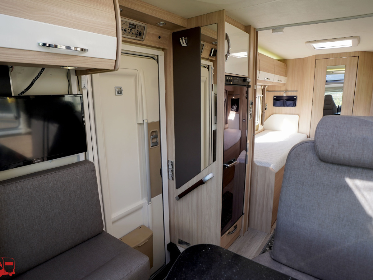Bürstner Nexxo T 720 Låga enkelsängar, bild 6 av 39