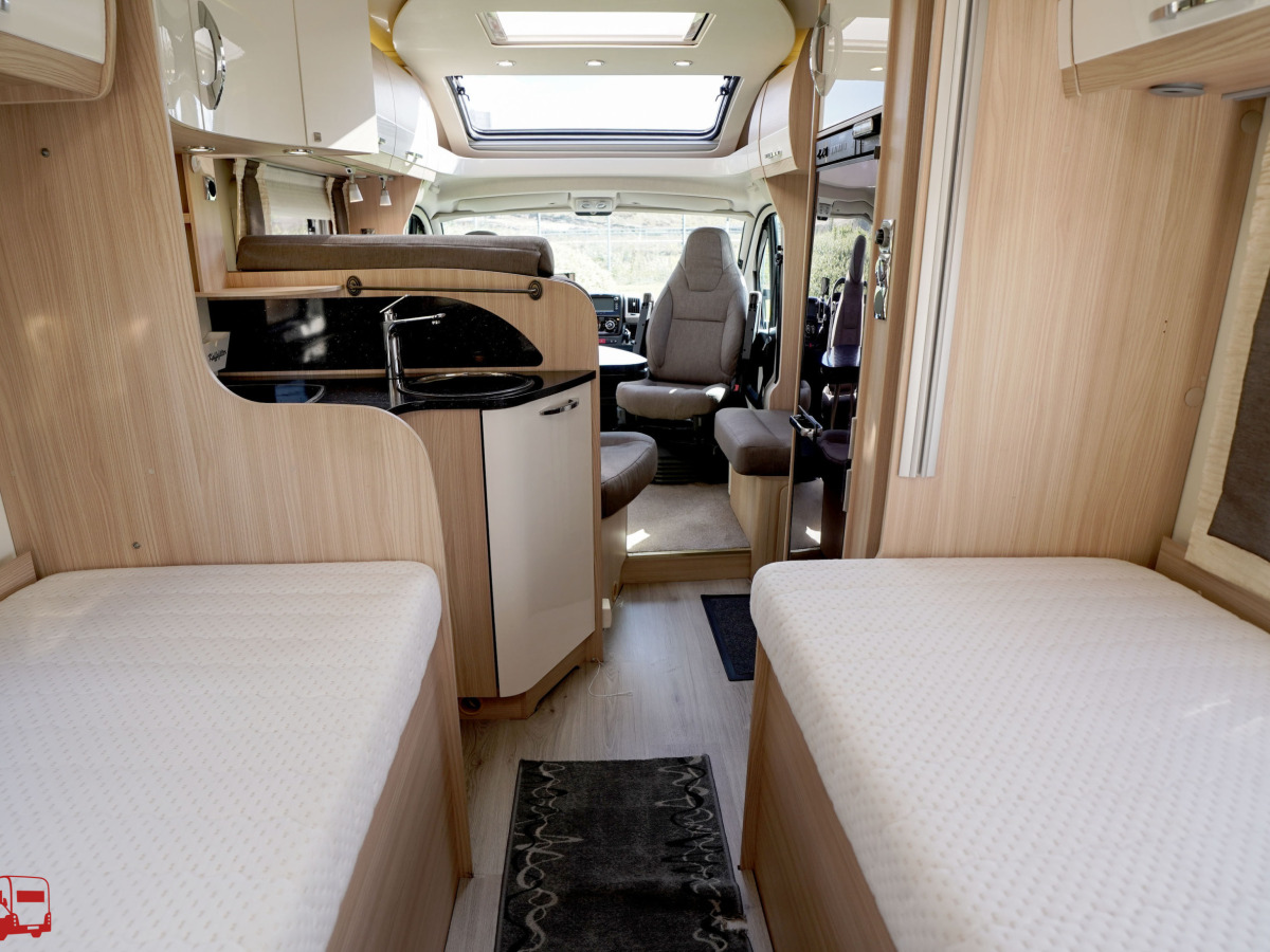 Bürstner Nexxo T 720 Låga enkelsängar, bild 14 av 39