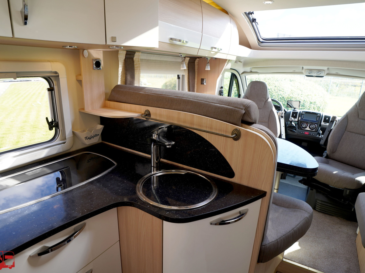 Bürstner Nexxo T 720 Låga enkelsängar, bild 15 av 39