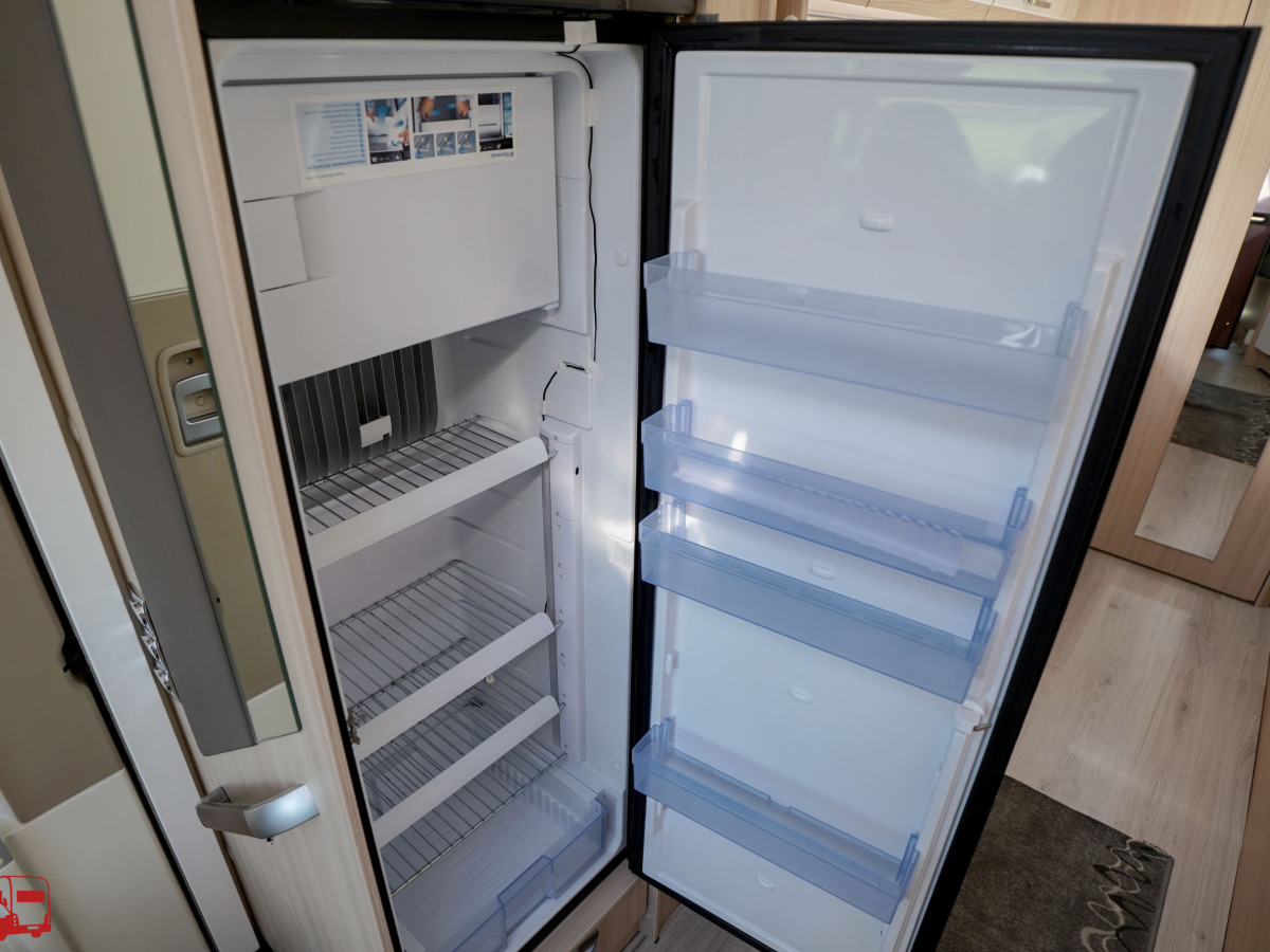 Bürstner Nexxo T 720 Låga enkelsängar, bild 33 av 39