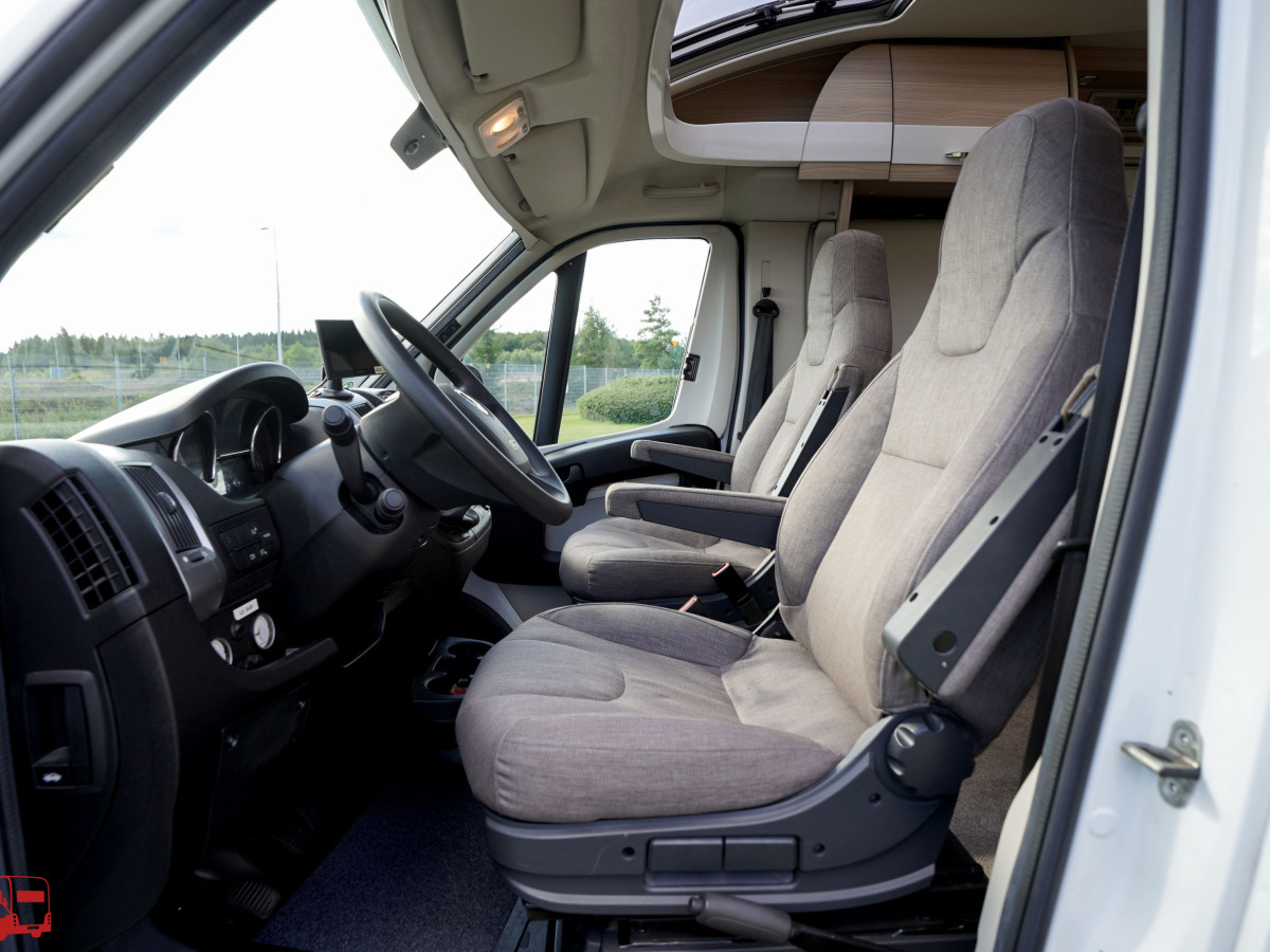 Bürstner Nexxo T 720 Låga enkelsängar, bild 38 av 39