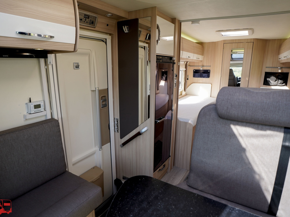 Bürstner Nexxo T 720 Låga enkelsängar, bild 31 av 39