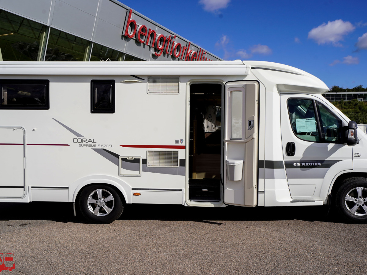 Adria Coral S 670 SL Långbäddar ALDE, bild 4 av 40