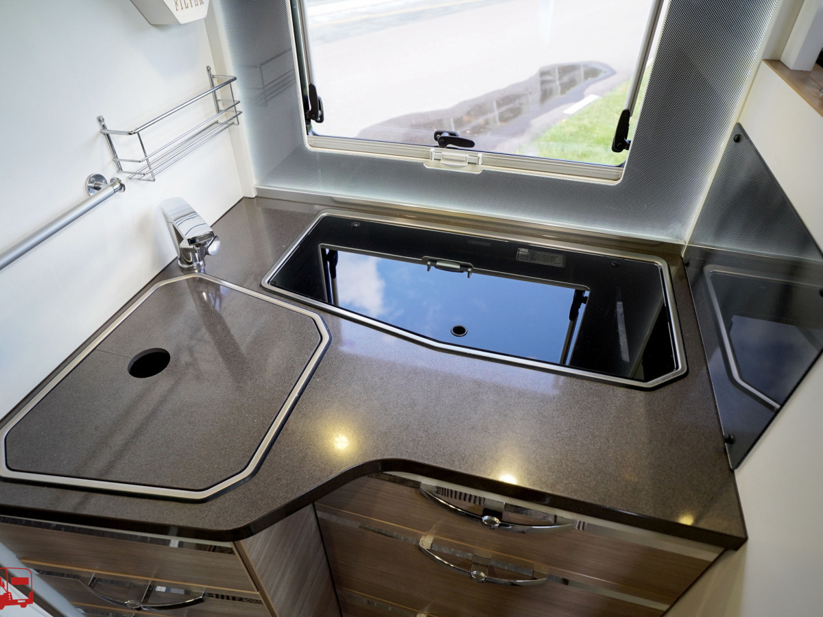 Adria Coral S 670 SL Långbäddar ALDE, bild 11 av 40