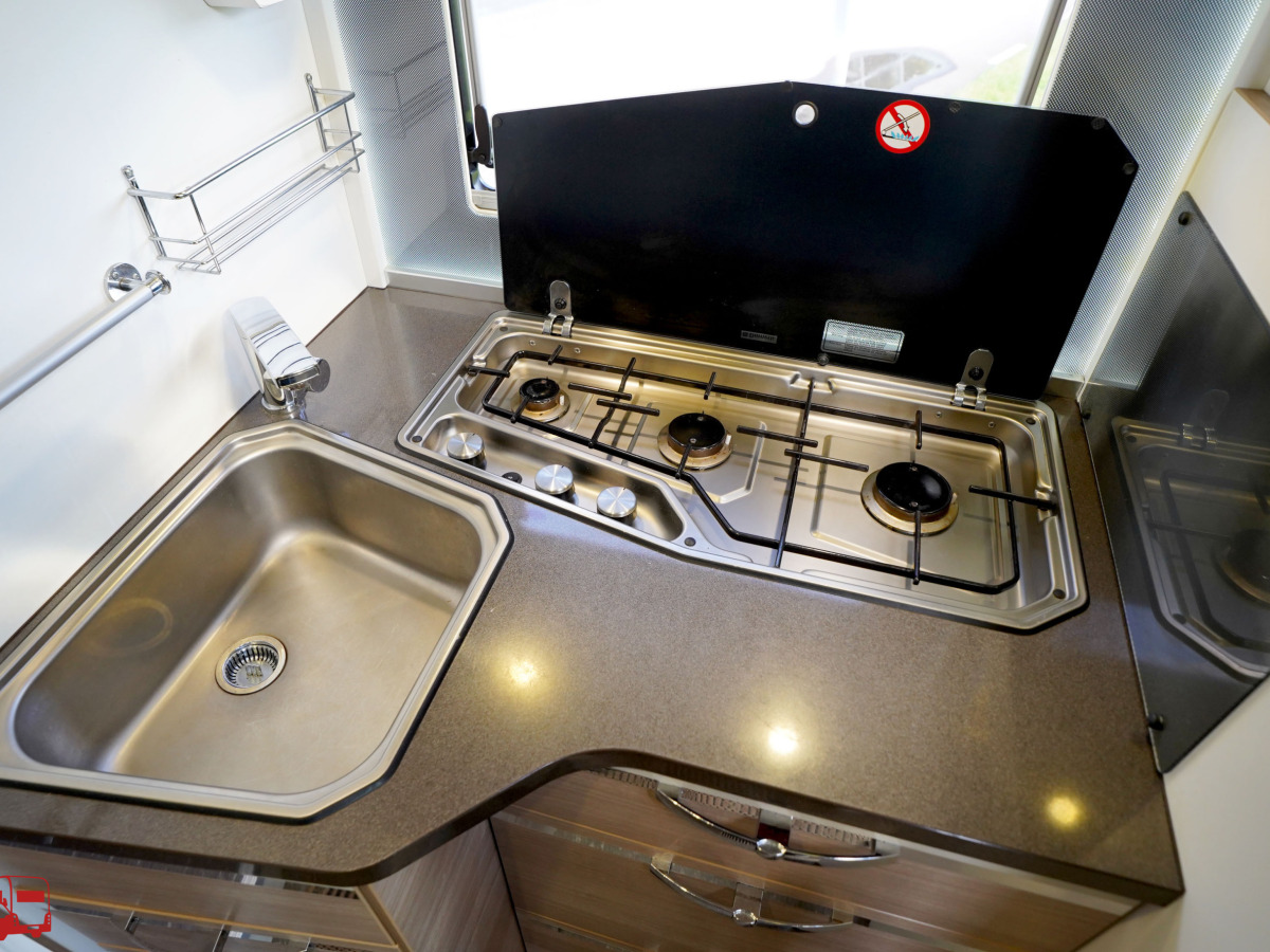 Adria Coral S 670 SL Långbäddar ALDE, bild 12 av 40