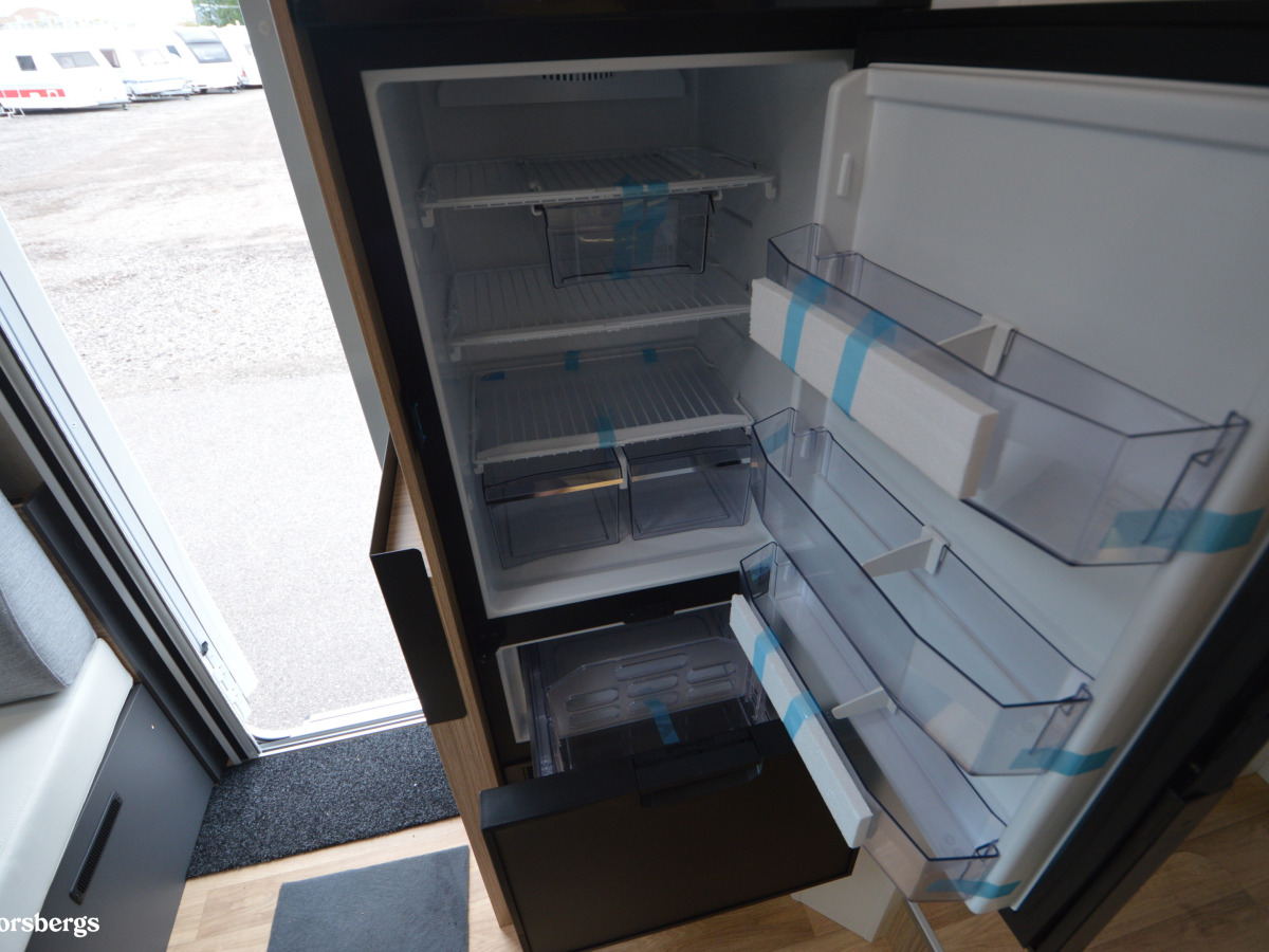 Pilote P740 FGJ EVIDENC/Nu finns den i hallen, bild 8 av 35