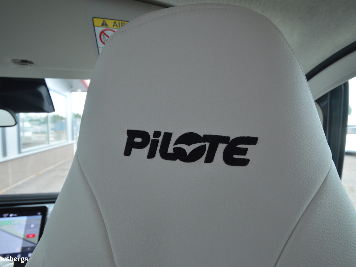 Pilote P740 FGJ EVIDENC/Nu finns den i hallen, bild 24 av 35