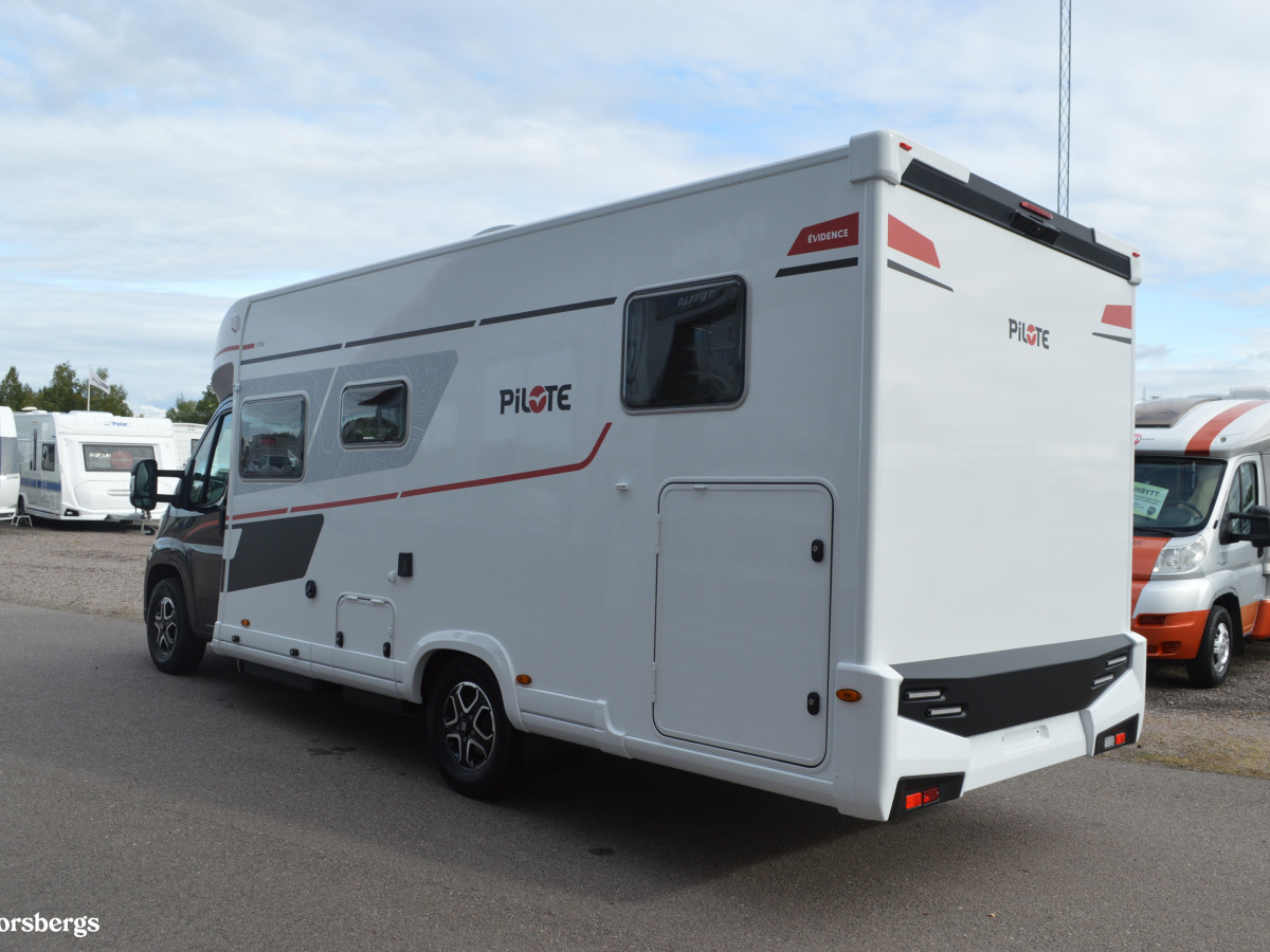 Pilote P740 FGJ EVIDENC/Nu finns den i hallen, bild 32 av 35