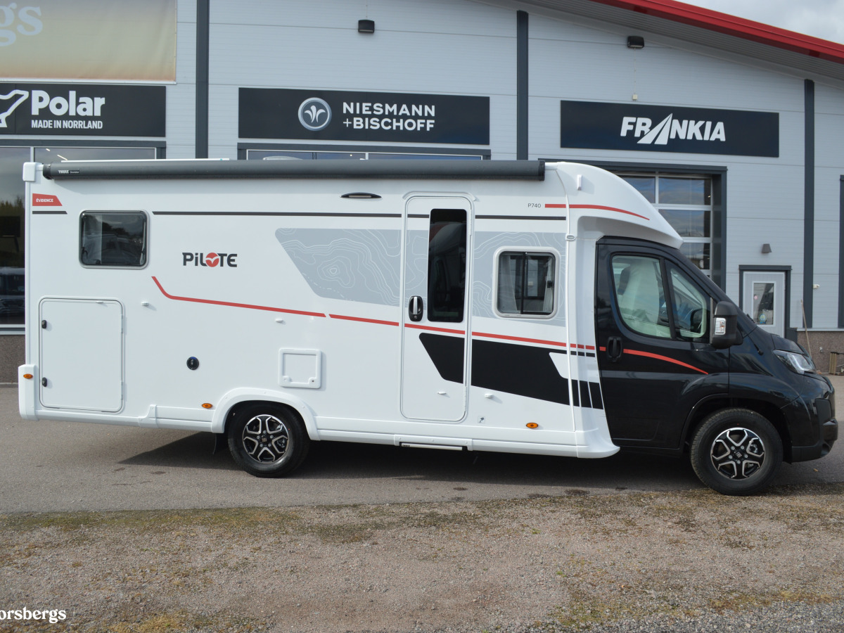 Pilote P740 FGJ EVIDENC/Nu finns den i hallen, bild 35 av 35