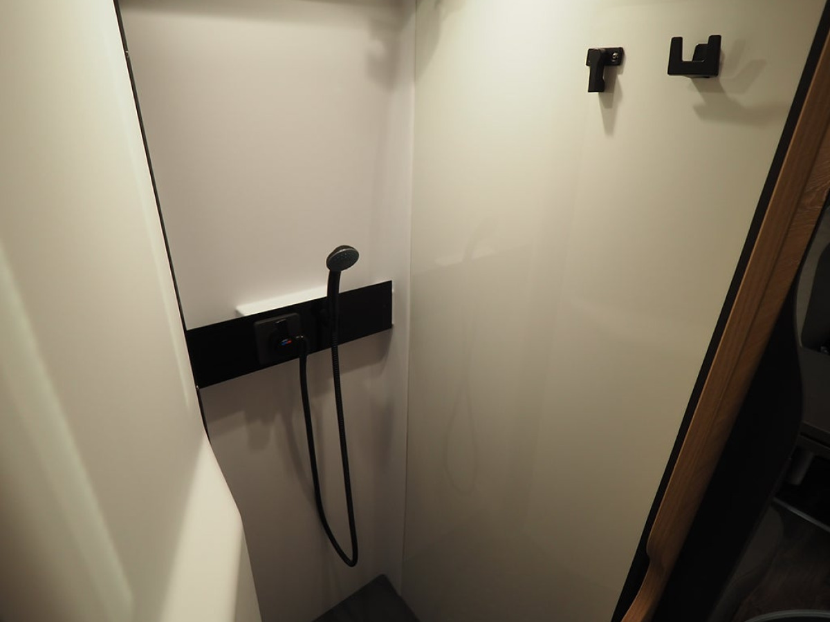 Knaus BoxLife 600 MQ AUT I Golvvärme I Platinum Selection I B-kort, bild 16 av 20