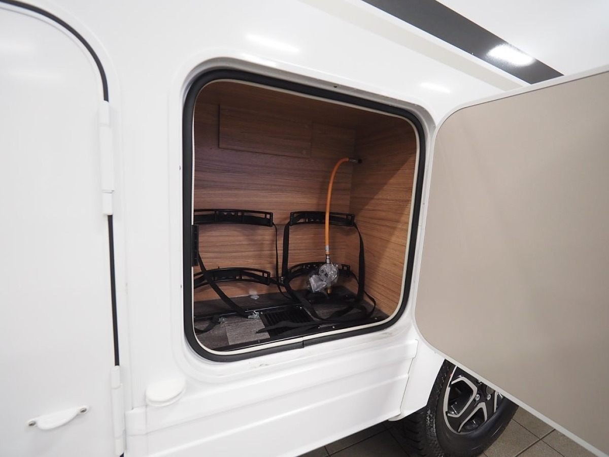 Weinsberg CaraSuite 650 MF Mässerbjudande I AUT 3500kg Loungepaket, bild 20 av 21
