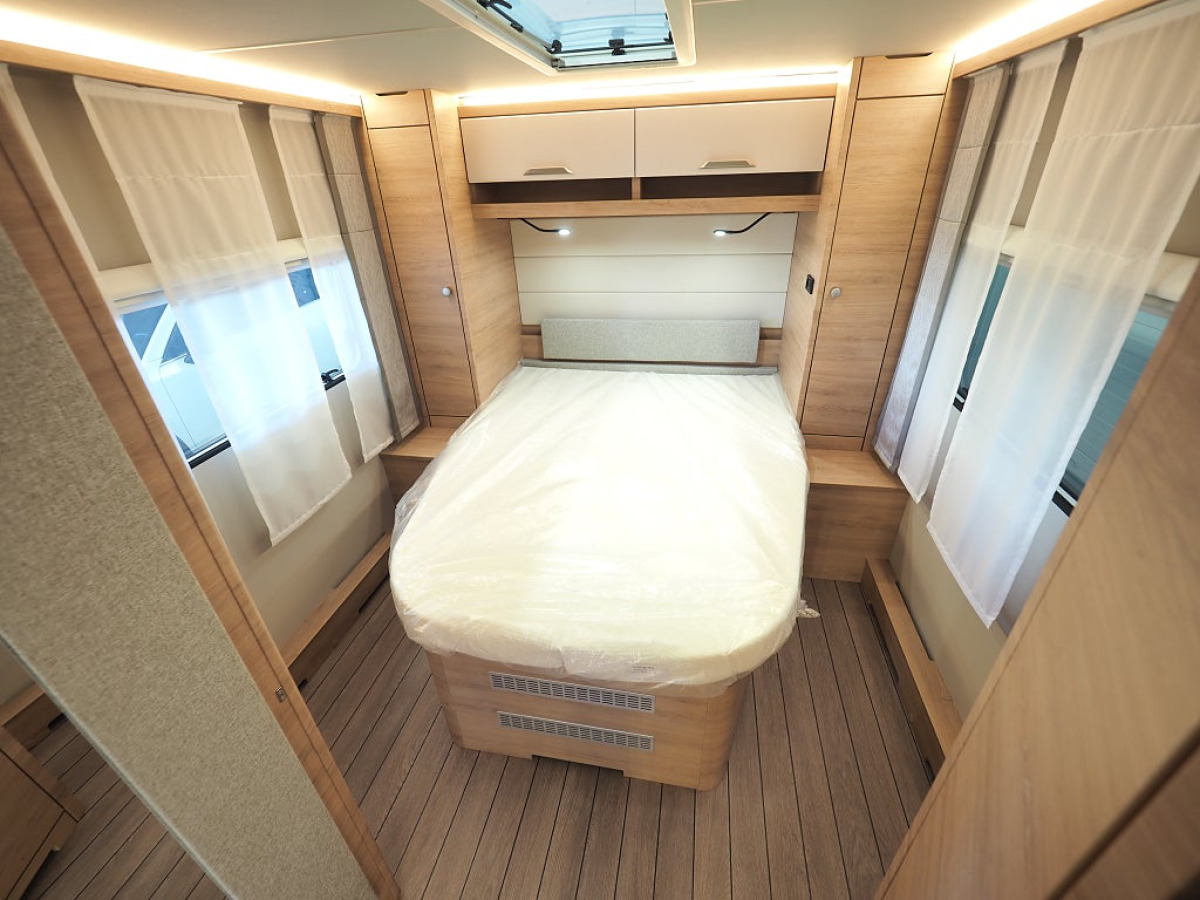 Knaus Südwind 650 UX 60 Year Mässerbjudande 2559-/mån I ALDE I Queenb, bild 8 av 16
