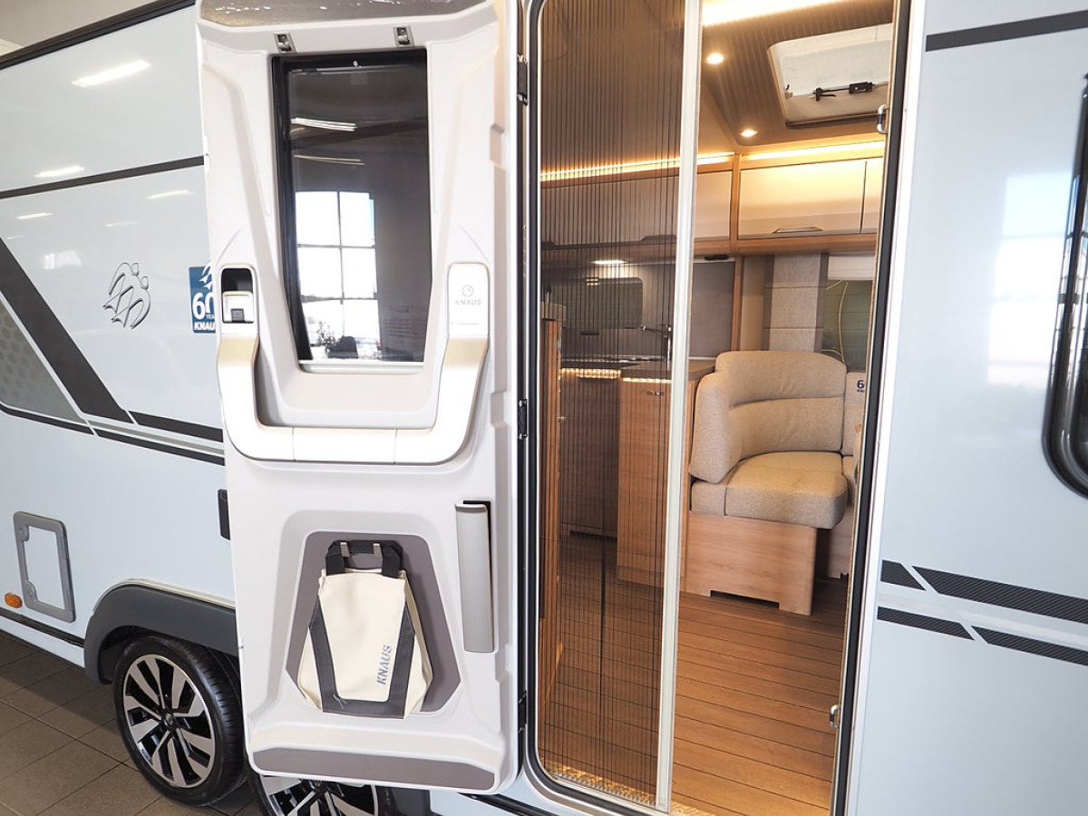 Knaus Südwind 650 UX 60 Year Mässerbjudande 2559-/mån I ALDE I Queenb, bild 16 av 16