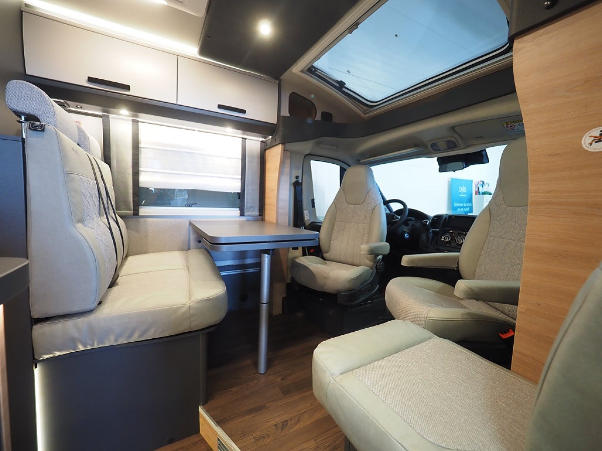 Knaus Lve Ti 650 MEG Black Selection Mässerbjudande I Låga Långbäddar, bild 4 av 28