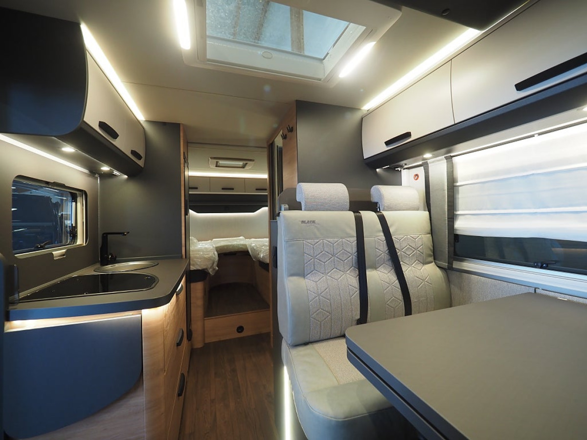 Knaus Lve Ti 650 MEG Black Selection Mässerbjudande I Låga Långbäddar, bild 5 av 28