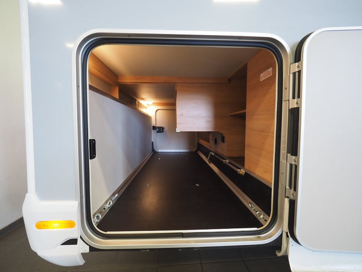 Knaus Lve Ti 650 MEG Black Selection Mässerbjudande I Låga Långbäddar, bild 20 av 28