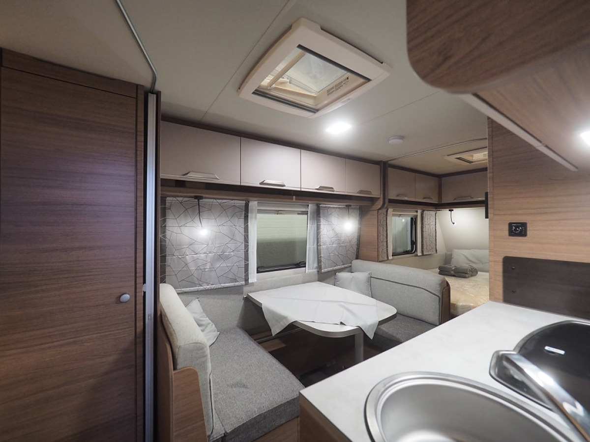 Knaus Sport 540 FDK Mässerbjudande 1866-/mån I Design-Paket I Golvvär, bild 13 av 17