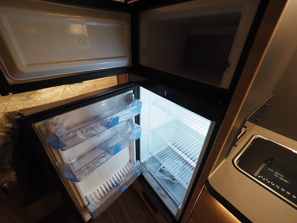 Knaus Lve I 700 MEG Mässerbjudande I 180hk I ALDE I Låga långbäddar, bild 14 av 18