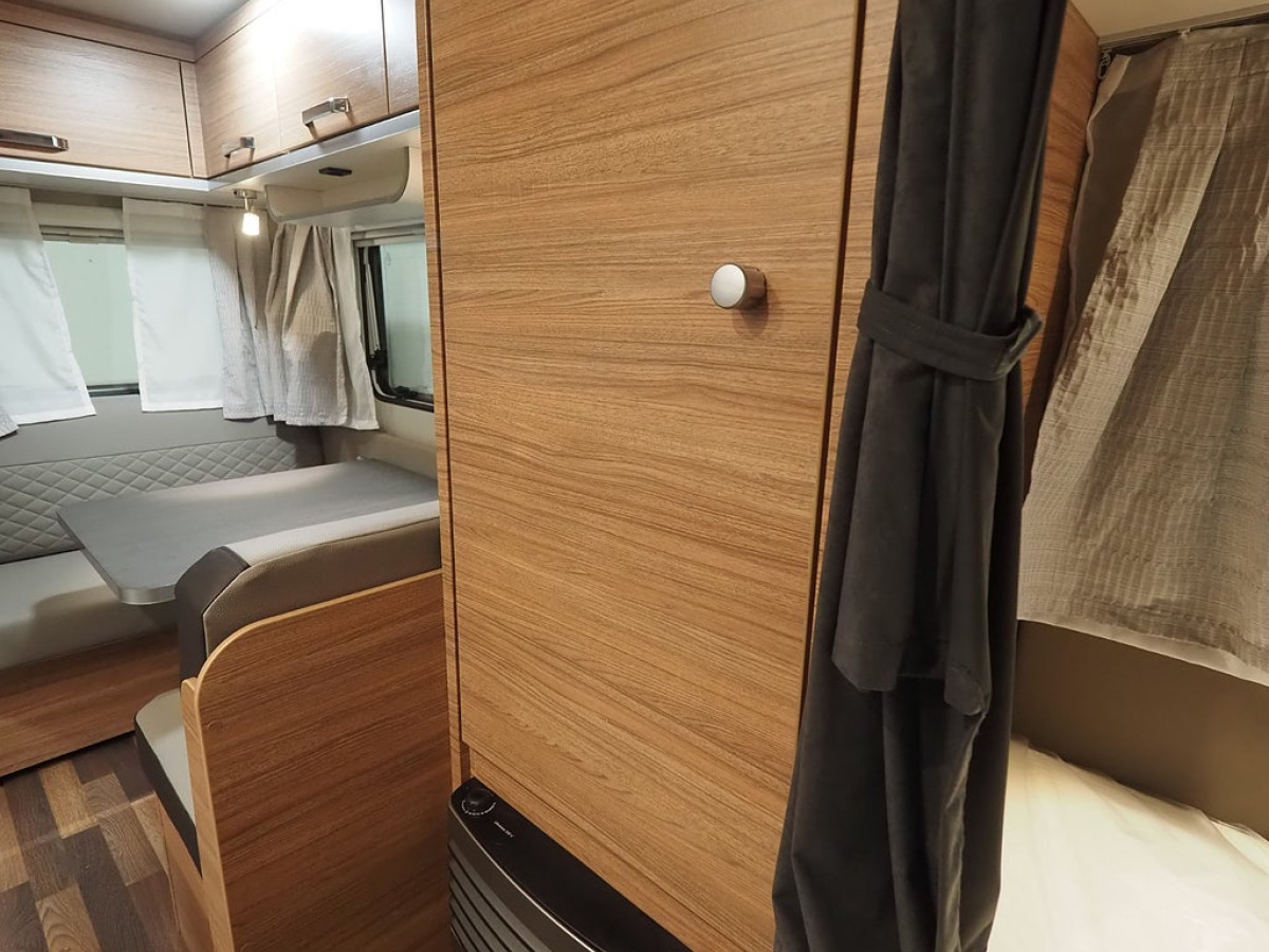 Weinsberg CaraOne 390 QD Mässerbjudande 1439-/mån I Edition HOT, bild 12 av 16