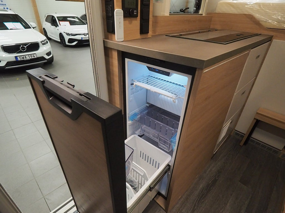 Knaus Tourer CUV Cuvision 500 MQ Mässerbjudande I AUT I 150hk I Pop-Up, bild 14 av 19