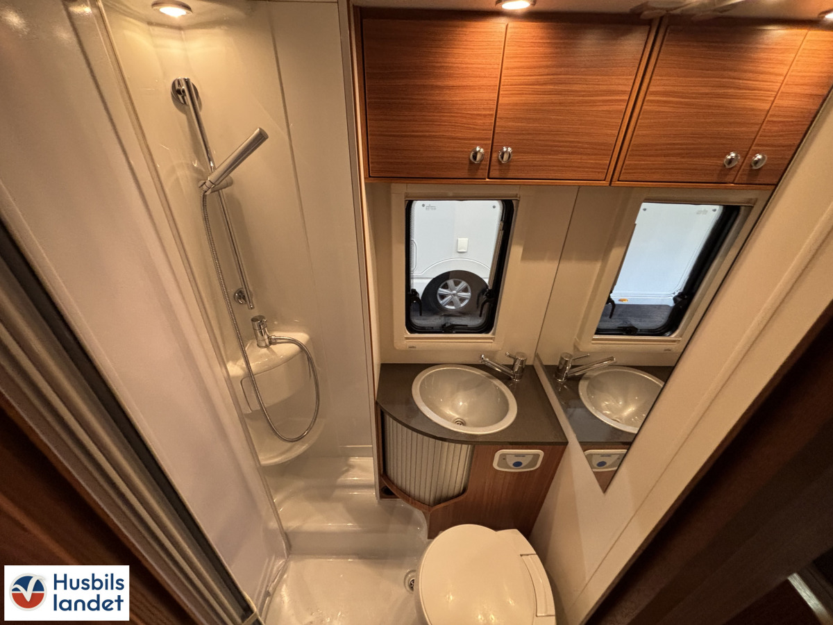 Adria MATRIX M 680SL, bild 6 av 11