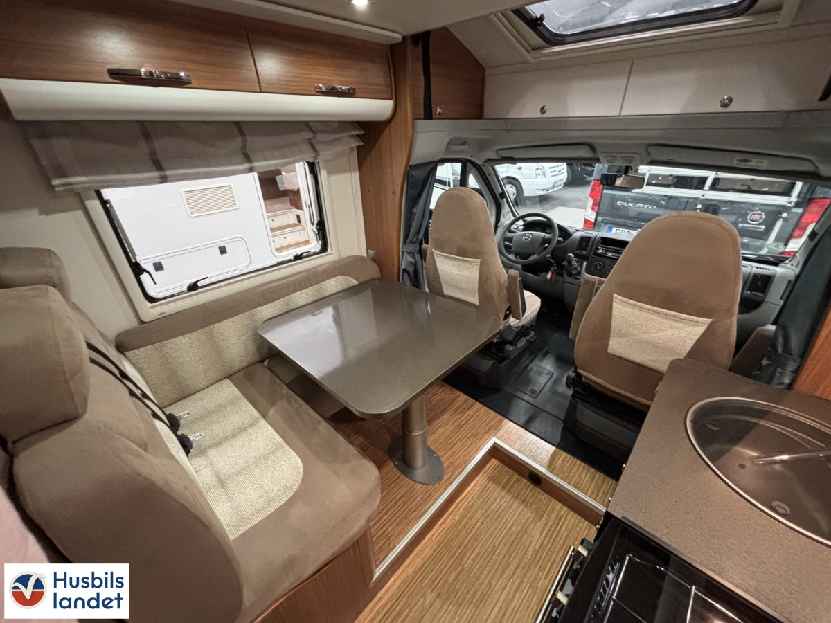 Adria MATRIX M 680SL, bild 8 av 11