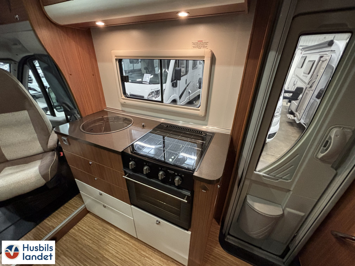 Adria MATRIX M 680SL, bild 10 av 11