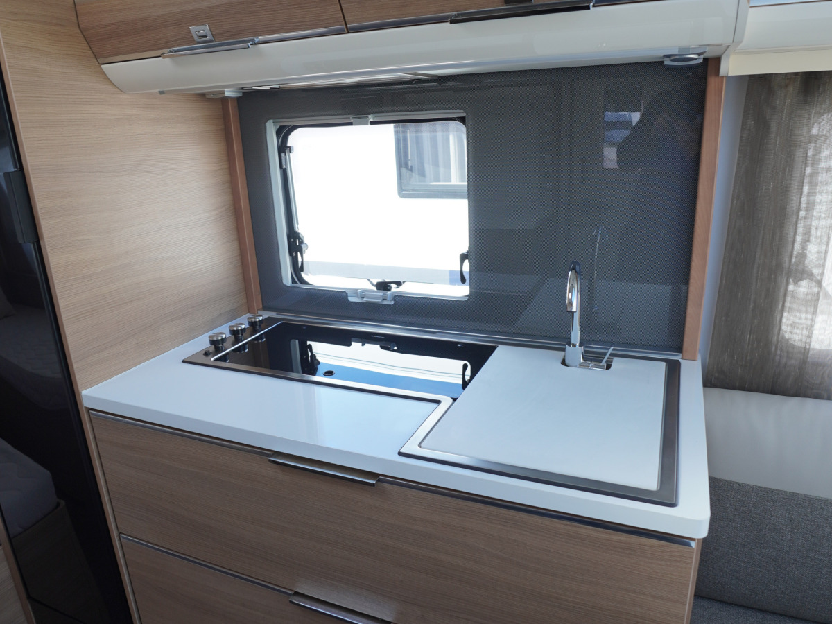 Adria ADORA 572 UT, bild 7 av 17